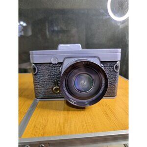 Eurographics Classic Camera Jigsaw Puzzle in COLLECTIBLE Tin 550 Pieces